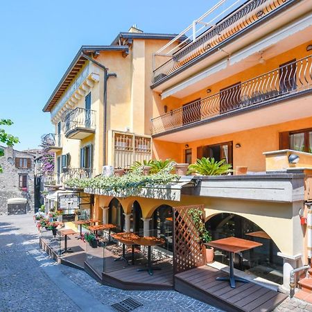 Prestige Apartment Sirmione Exterior photo