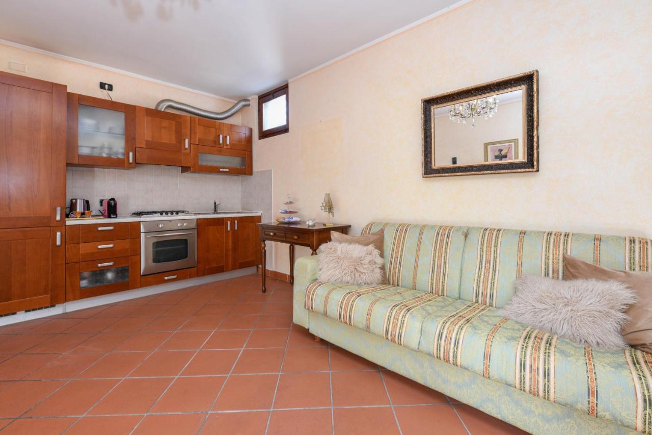 Prestige Apartment Sirmione Exterior photo